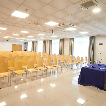 Palace Zingonia Отель Верделлино